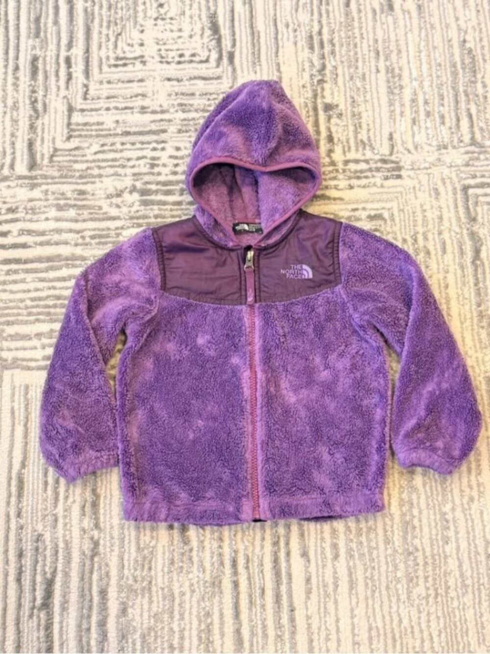 The North Face girls Toddler size 3T purple fleece hooded jacket